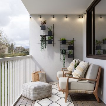 How to decorate a small balcony?