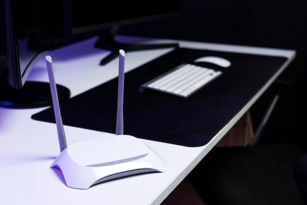 How Can a Hardware-Based SMS Gateway Enhance Communication in Offline Environments?